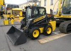 Погрузчик с бортовым поворотом NEW Holland L218