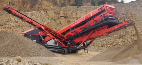 Новый мобильный грохот QA441 от Sandvik Construction