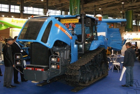 Новый гусеничный трактор тягового класса 3 – АГРОМАШ ТГ-150