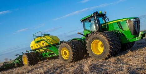 Новые тракторы серии 9R/9RT от John Deere