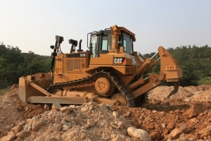 Caterpillar идет на север: новый бульдозер CAT D7R